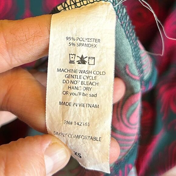 5 for $25🔥XS LuLaRoe High-Low T-Shirt - Picture 5 of 6